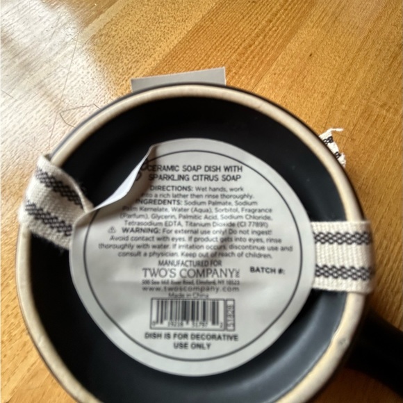 Ceramic Soap Dish with Citrus Soap - Picture 3 of 3